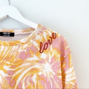 𝅺fabulous “love” sweatshirt